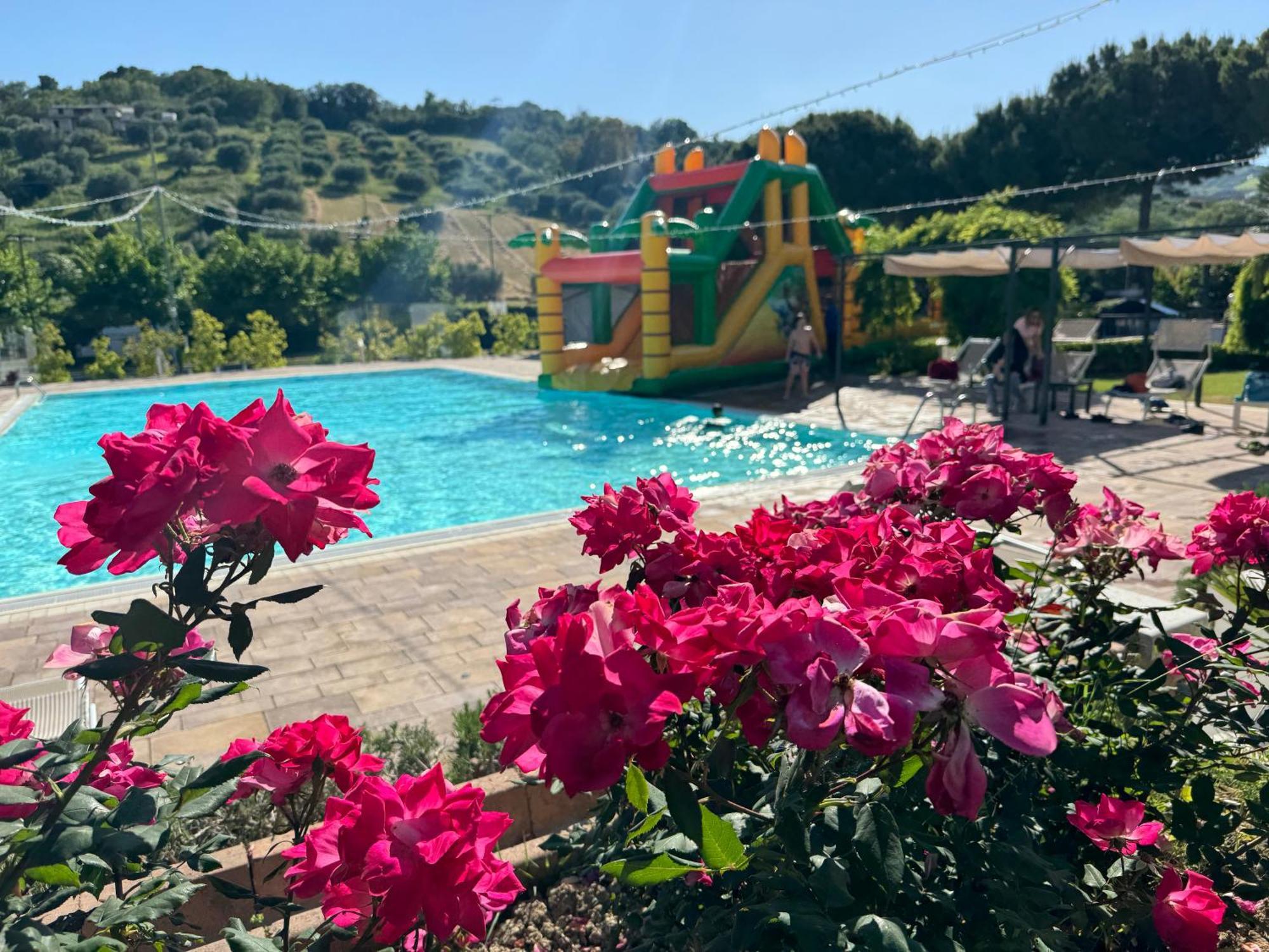 Pineto Resort Kültér fotó